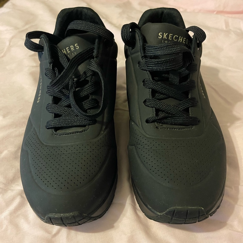 Black 9.5 Skechers Street Shoes with Air Cooled Memory Foam